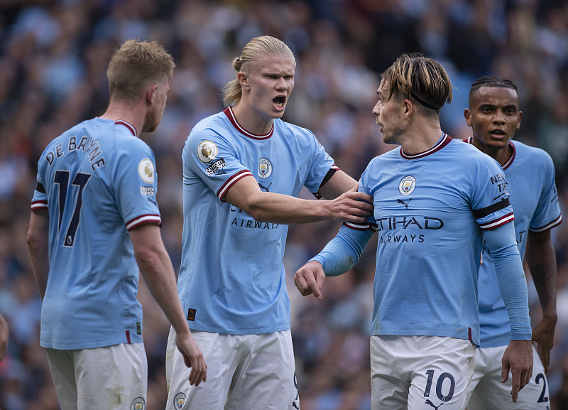 韩国锋霸金信煜梅开二度 狮城水手社区盾夺冠