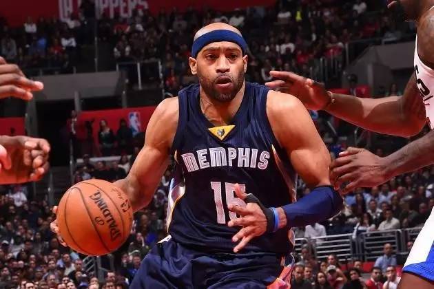 只想去利物浦！英媒曝利雅得新月愿1.5亿欧元报价伊萨克 但球员不愿加盟